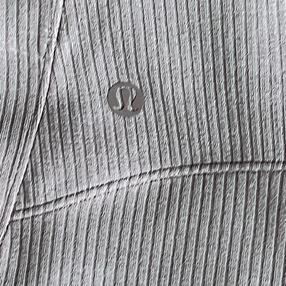 Lululemon Ribbed Softstreme High-Rise Short 2" twilight rose size 6 NWT - Picture 4 of 8